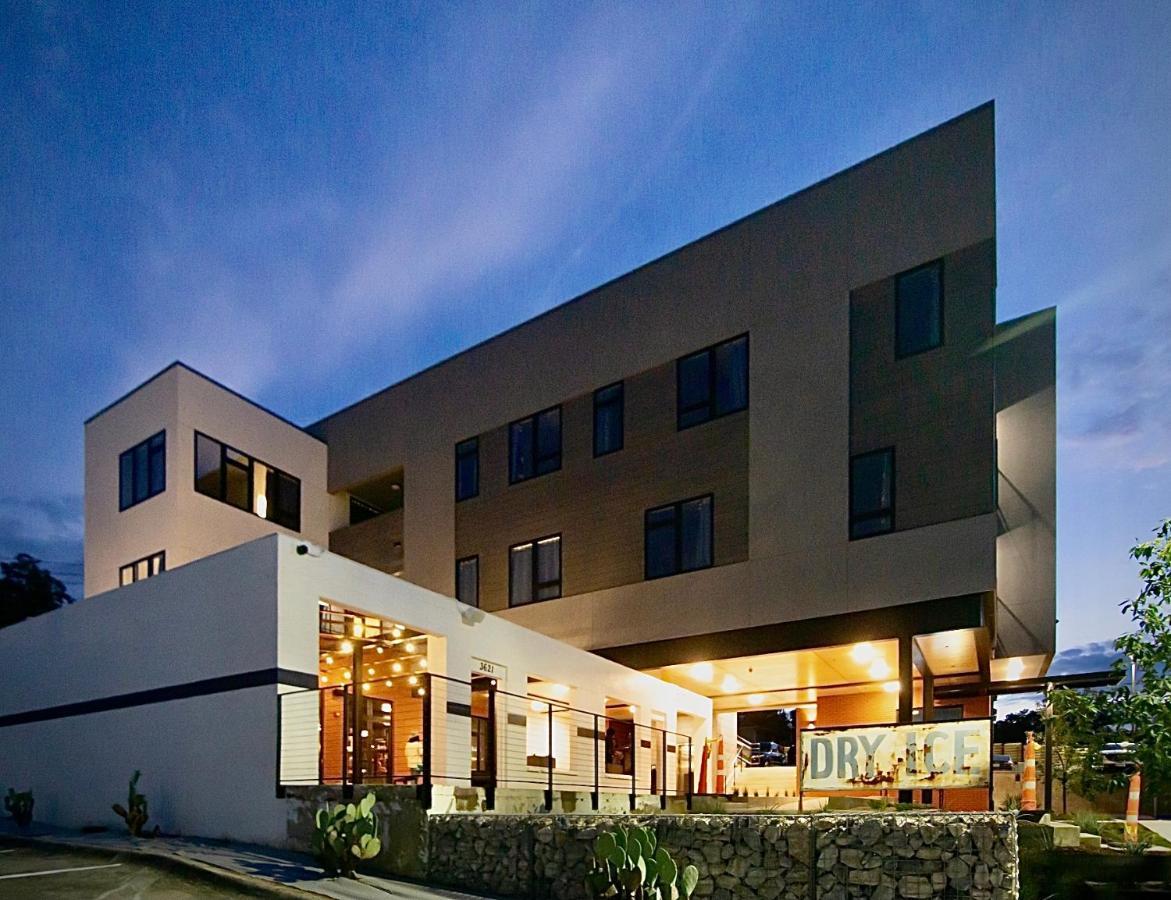 Hotel Dryce Fort Worth Exterior photo